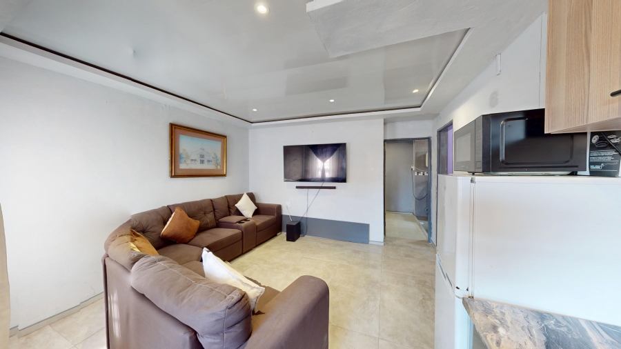 3 Bedroom Property for Sale in Harare Western Cape